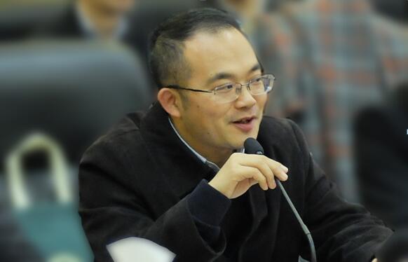 李院长.jpg 李院长.jpg