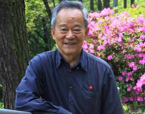 丁宇明.jpg 丁宇明.jpg